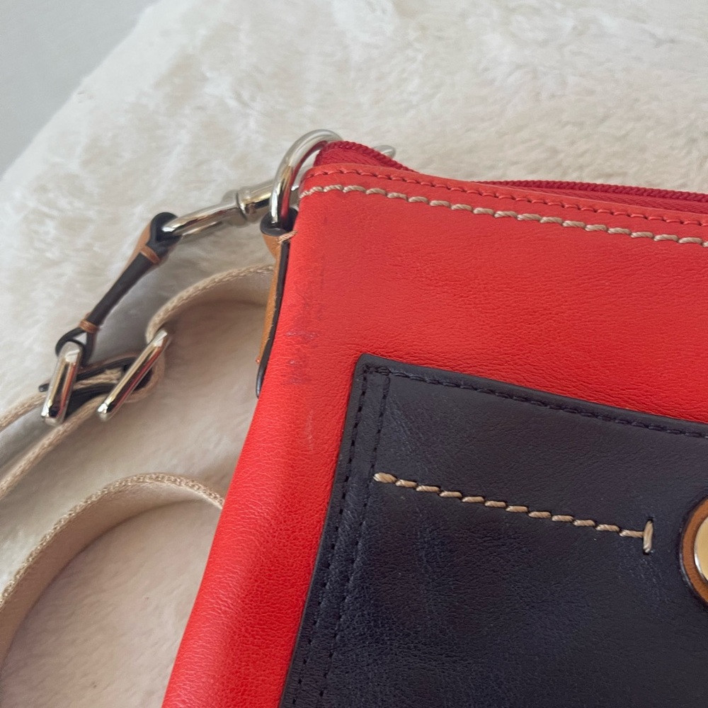 Coach Leather crossbody EUC - Picture 7 of 11